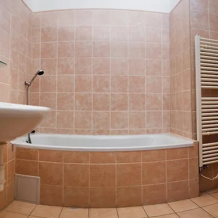 Alea House Aparthotel