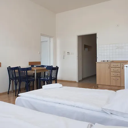 Aparthotel Alea House 3*