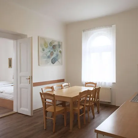 Alea House Aparthotel 3*
